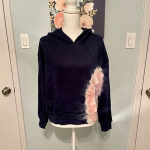 🌷NWT Navy Tie Dye Hoodie